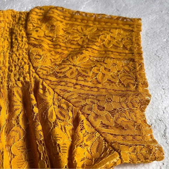 Kate & Mallory Mustard Yellow Lace Blouse with Ruffles-Size 2X - Picture 16 of 16